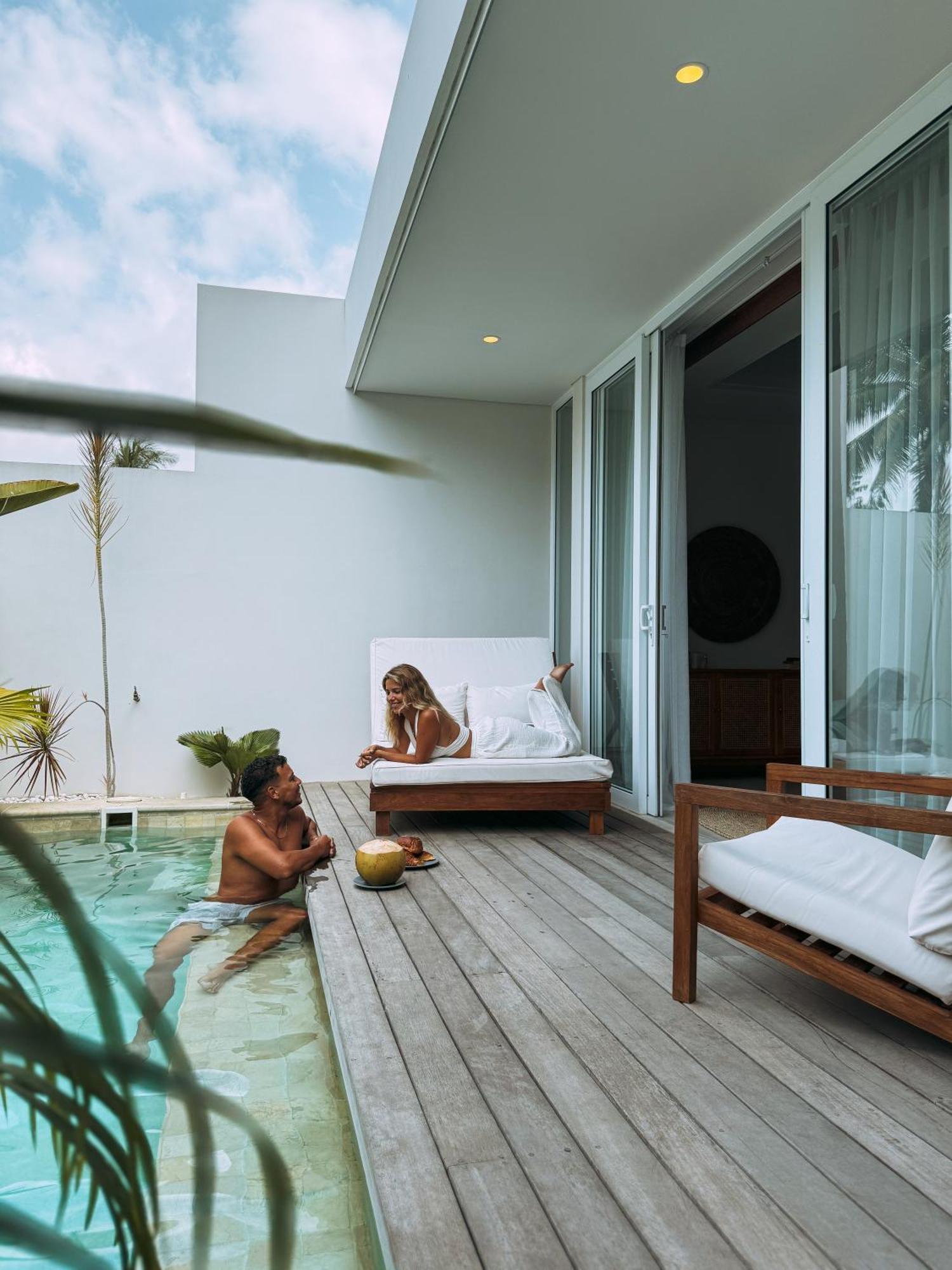 Neptune Adults Only Gym And Recovery Access Villa Kuta (Lombok)